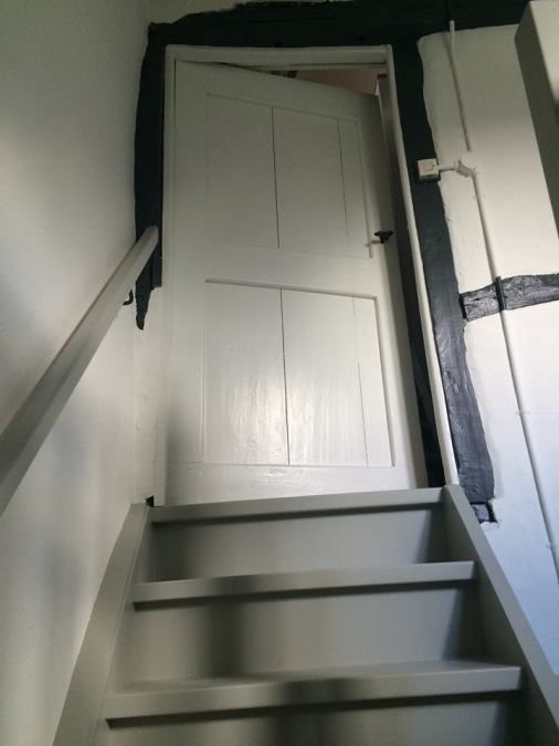 woning schilderwerk trap en deur