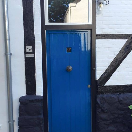 schilderwerk blauwe deur